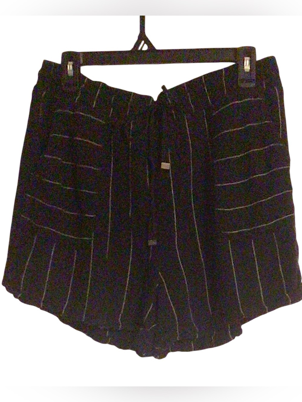 NWOT....Womens Time and Tru linen shorts .black with white pinstripes. SZ LG